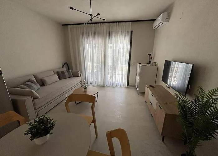 Thomas Apartment *